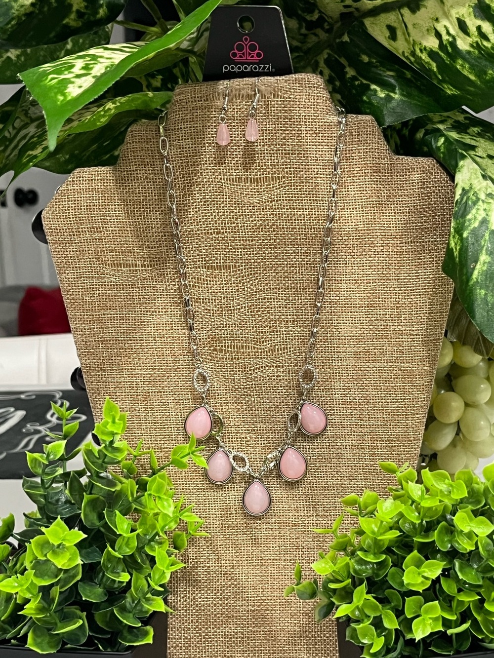 paparazzi Pink Teardrop Stone Necklace with Matching Earrings